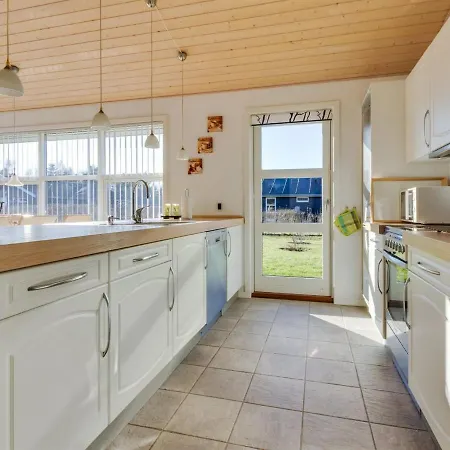 Bertram - 1-9km From The Sea In Ne Jutland By Interhome * Hals
