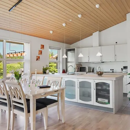 Feriehus Bertram - 1-9km From The Sea By Interhome Hals