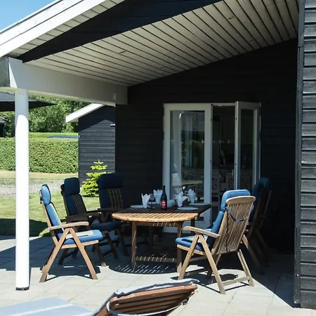 Bertram - 1-9km From The Sea By Interhome * Hals