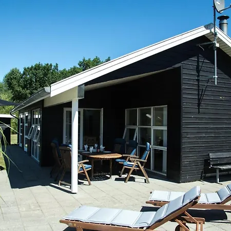 Bertram - 1-9km From The Sea By Interhome